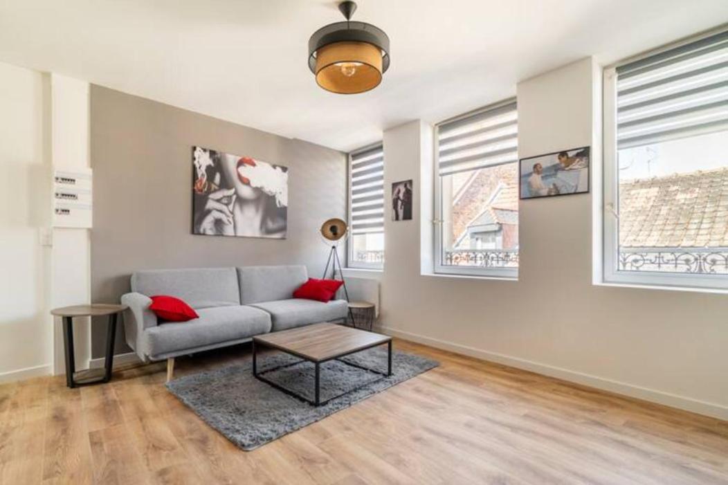 Apartamento Voyage En Duplex En Hyper Centre Valenciennes Exterior foto